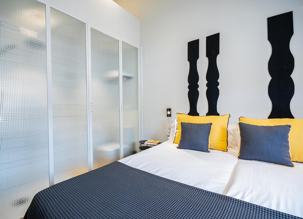 Hotel Unic - Turisme D'interior